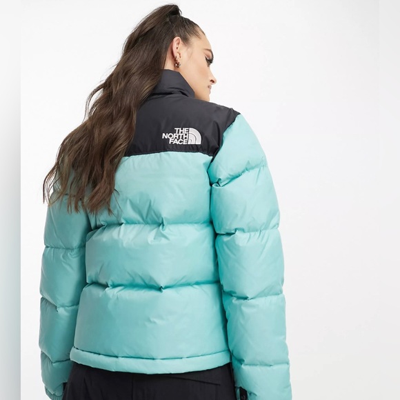 The North Face Women’s 1996 Retro Nuptse 700-Down Insulated Jacket Color Wasabi - Picture 9 of 16